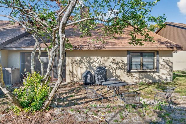 9750 LAKE SEMINOLE DRIVE E, Largo, FL 33773