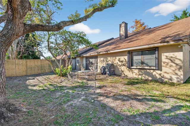 9750 LAKE SEMINOLE DRIVE E, Largo, FL 33773