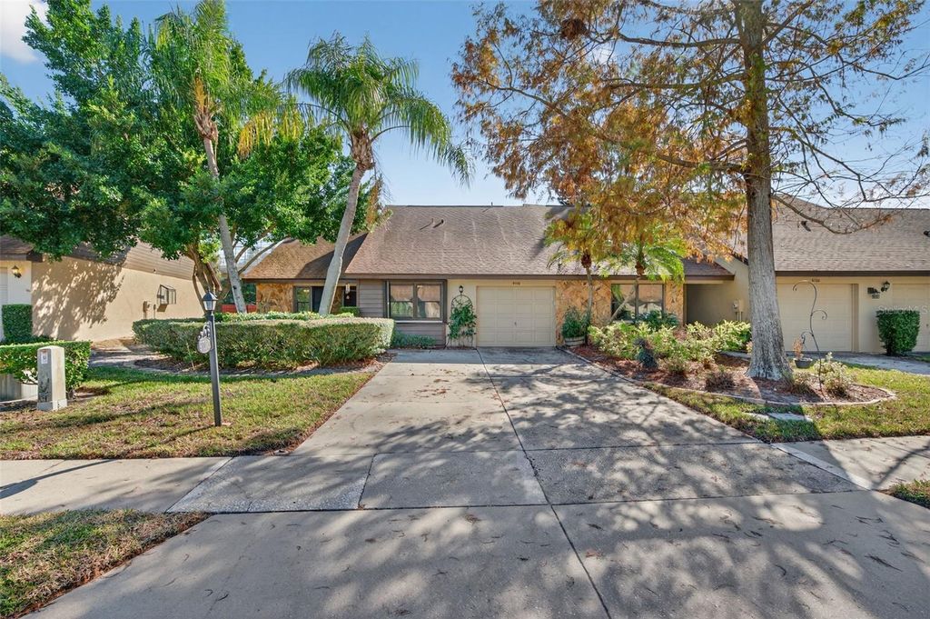 9750 LAKE SEMINOLE DRIVE E, Largo, FL 33773