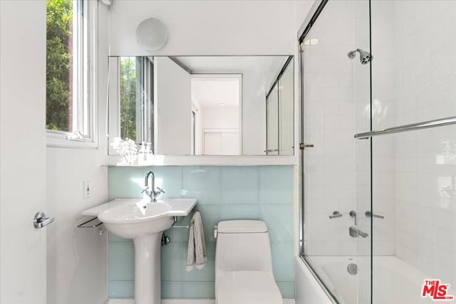 211 S Valley Street, Burbank, CA 91505