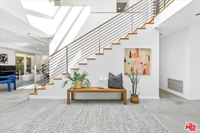 211 S Valley Street, Burbank, CA 91505