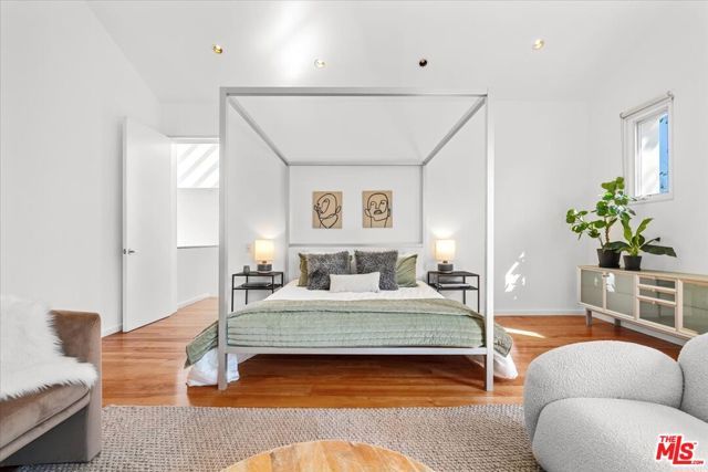 211 S Valley Street, Burbank, CA 91505