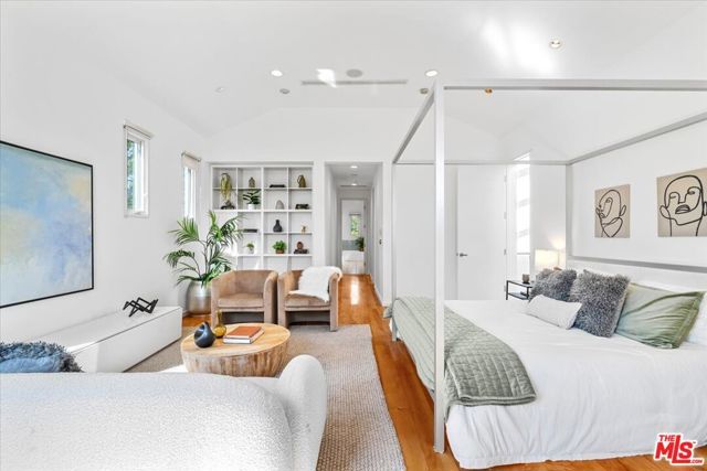 211 S Valley Street, Burbank, CA 91505