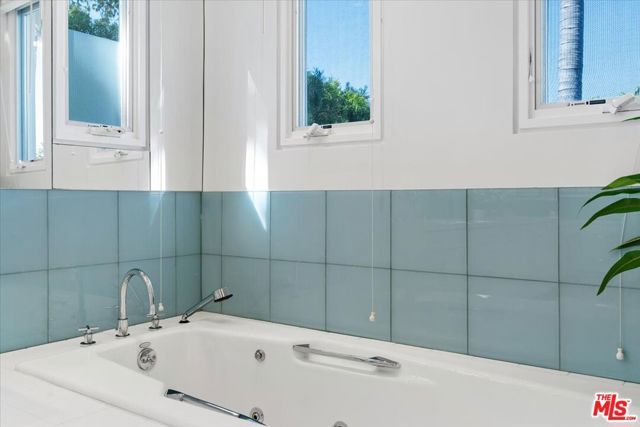 211 S Valley Street, Burbank, CA 91505