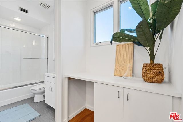 211 S Valley Street, Burbank, CA 91505