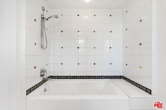 211 S Valley Street, Burbank, CA 91505