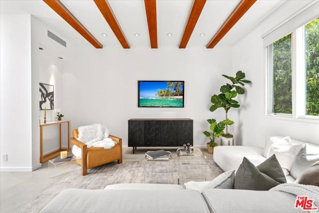 211 S Valley Street, Burbank, CA 91505