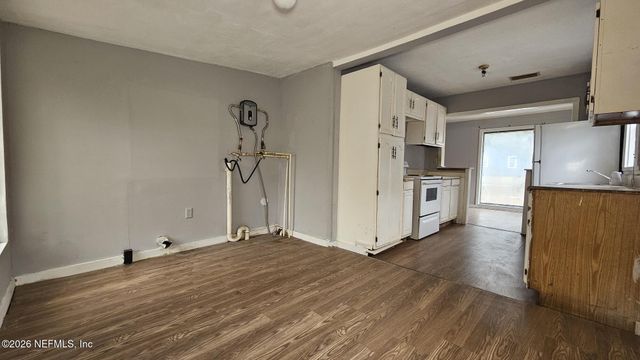 6835 VERMILLION Street, Jacksonville, FL 32208