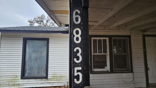 6835 VERMILLION Street, Jacksonville, FL 32208