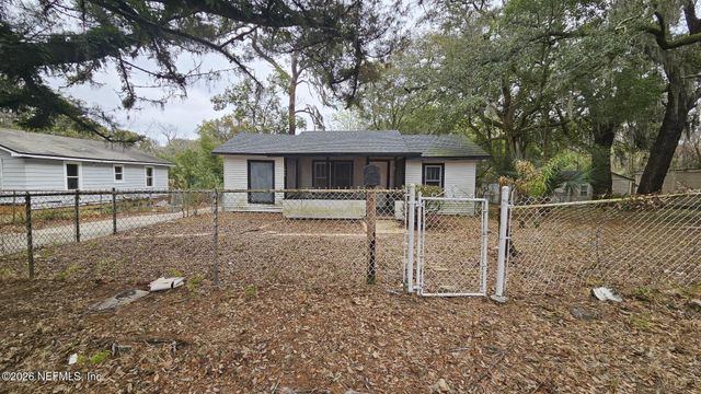 6835 VERMILLION Street, Jacksonville, FL 32208