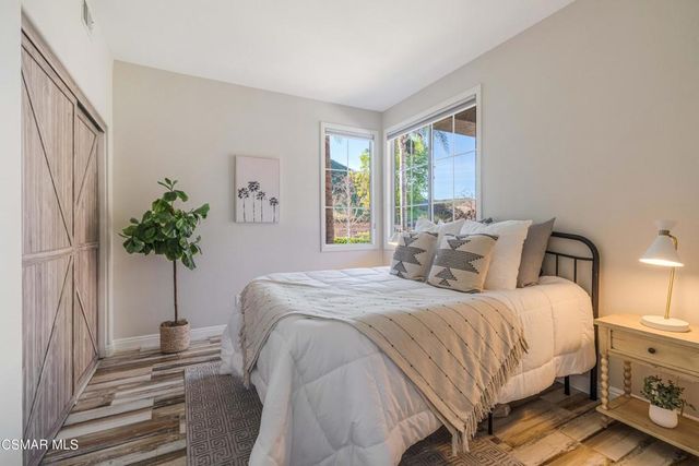 1880 Winterdew Avenue, Simi Valley, CA 93065