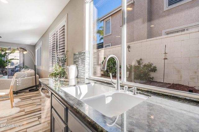 1880 Winterdew Avenue, Simi Valley, CA 93065