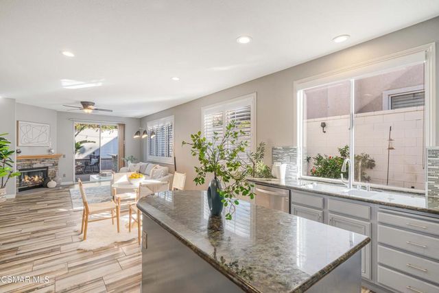 1880 Winterdew Avenue, Simi Valley, CA 93065