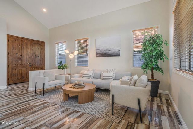 1880 Winterdew Avenue, Simi Valley, CA 93065