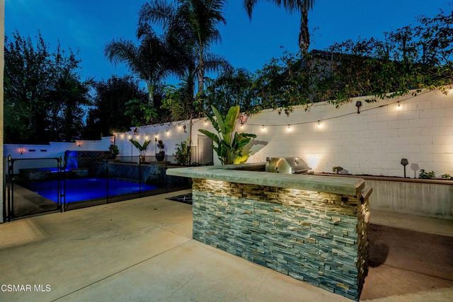 1880 Winterdew Avenue, Simi Valley, CA 93065