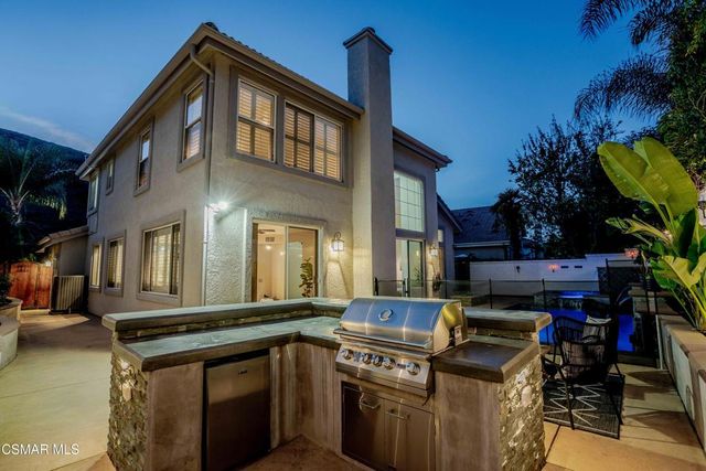 1880 Winterdew Avenue, Simi Valley, CA 93065