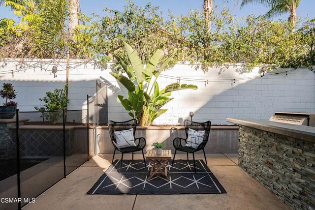 1880 Winterdew Avenue, Simi Valley, CA 93065