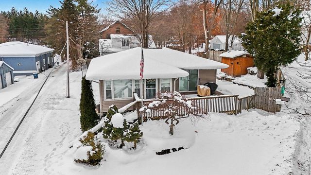 6773 Elmview Avenue Ne, Cannon Twp, MI 49341