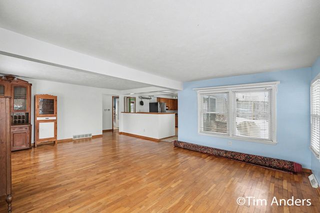 6773 Elmview Avenue Ne, Cannon Twp, MI 49341