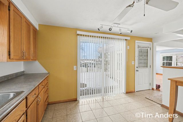 6773 Elmview Avenue Ne, Cannon Twp, MI 49341