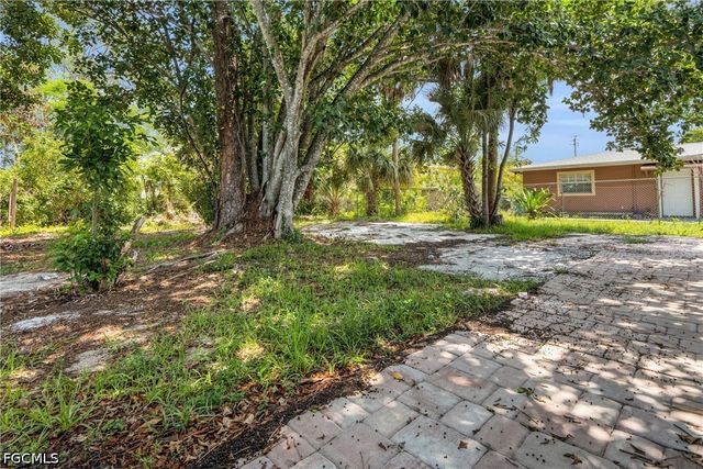 2351 Dora ST, Fort Myers, FL 33901
