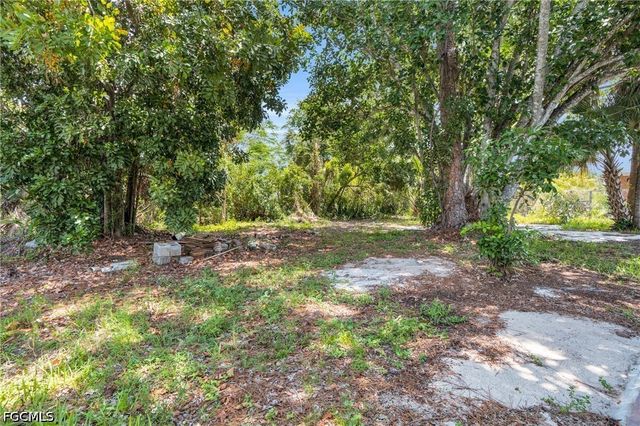 2351 Dora ST, Fort Myers, FL 33901