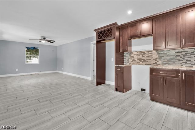 2351 Dora ST, Fort Myers, FL 33901