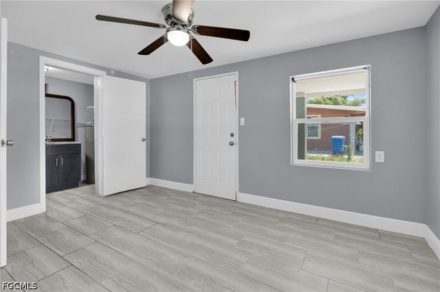 2351 Dora ST, Fort Myers, FL 33901