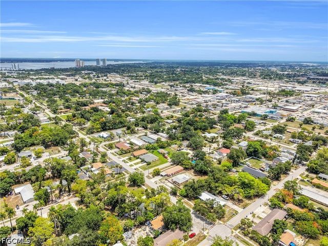2351 Dora ST, Fort Myers, FL 33901
