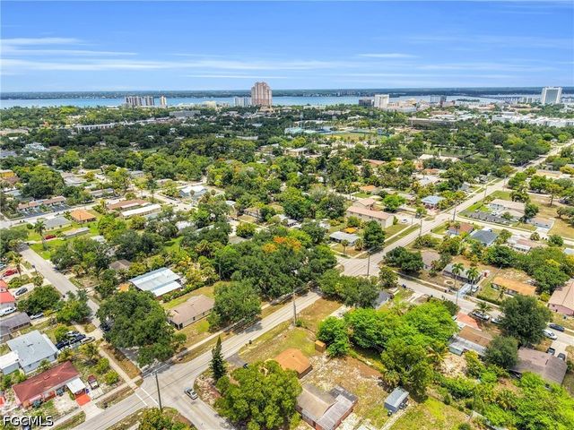 2351 Dora ST, Fort Myers, FL 33901