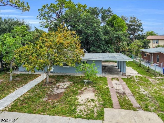 2351 Dora ST, Fort Myers, FL 33901