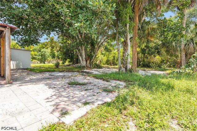 2351 Dora ST, Fort Myers, FL 33901