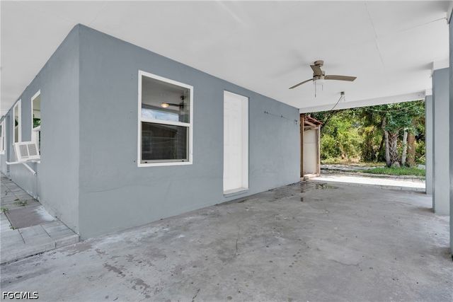2351 Dora ST, Fort Myers, FL 33901
