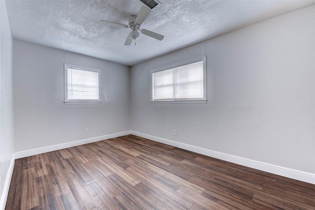 1209 Cabell St, Houston, TX 77022