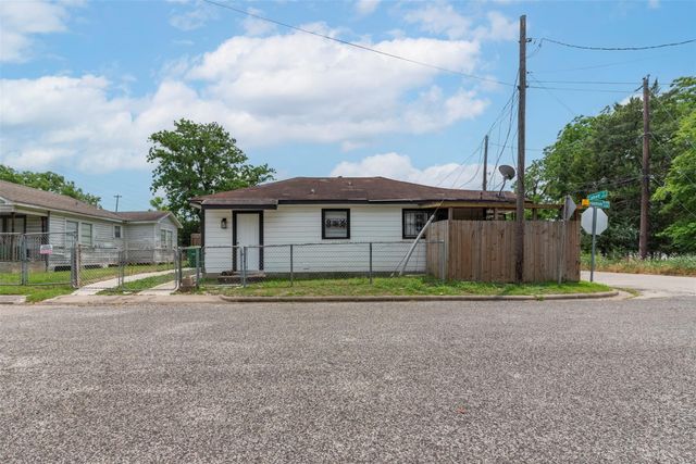 1209 Cabell St, Houston, TX 77022
