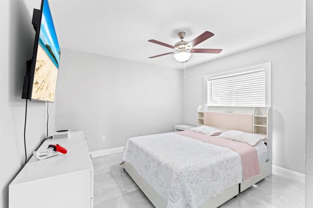 12293 Old Country Road S, Wellington, FL 33414