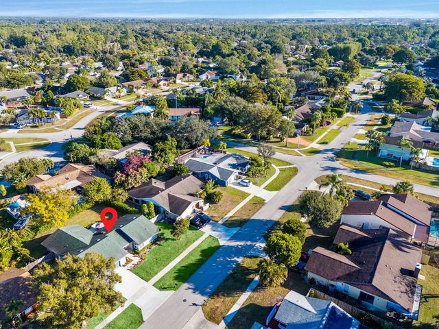12293 Old Country Road S, Wellington, FL 33414