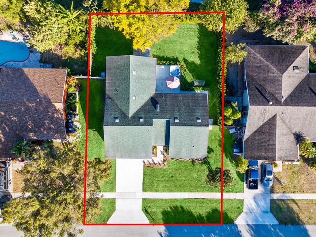 12293 Old Country Road S, Wellington, FL 33414