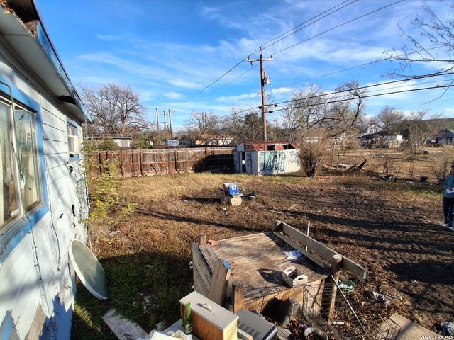 222 Belfast Dr., San Antonio, TX 78209