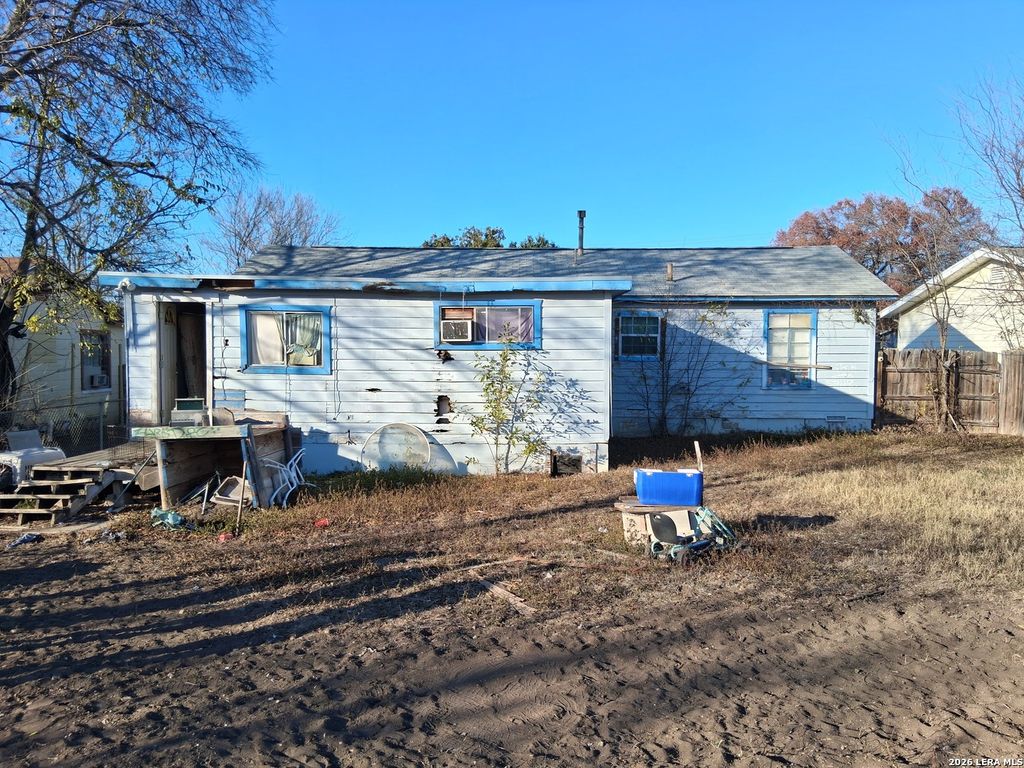 222 Belfast Dr., San Antonio, TX 78209