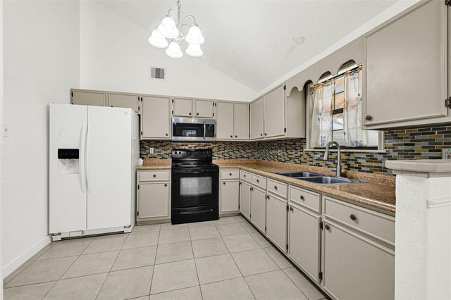 11619 Birch Run Lane, Houston, TX 77067