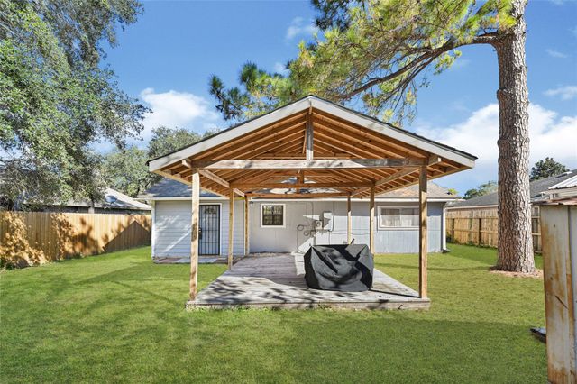 11619 Birch Run Lane, Houston, TX 77067