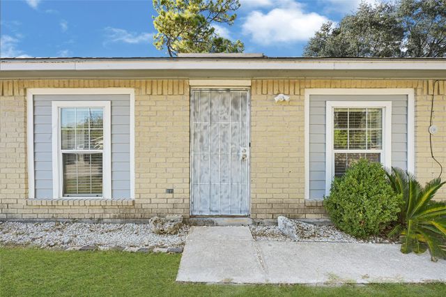 11619 Birch Run Lane, Houston, TX 77067