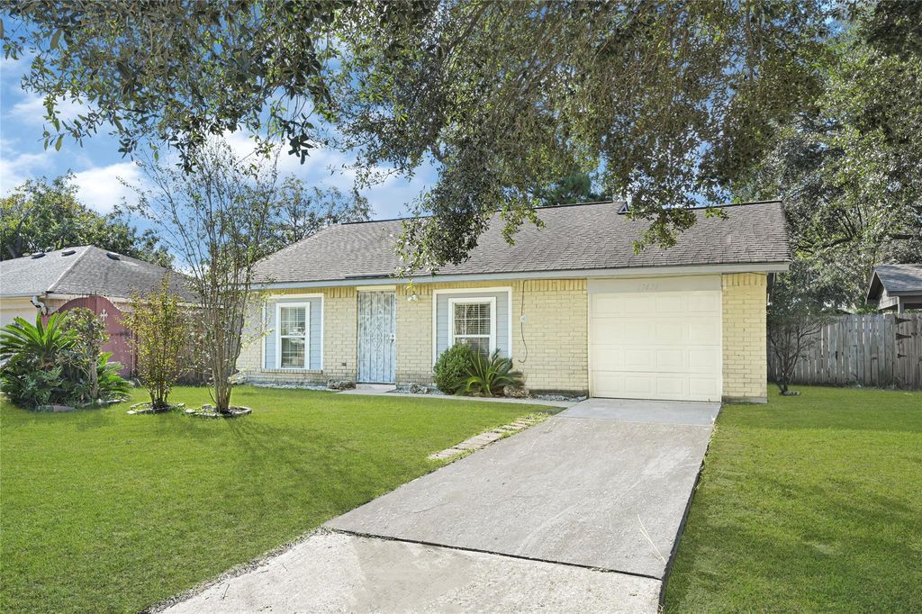 11619 Birch Run Lane, Houston, TX 77067