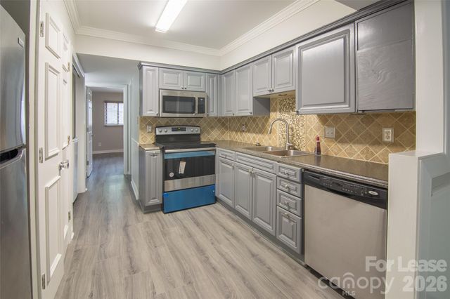 7908 Horse Chestnut Lane, Charlotte, NC 28277