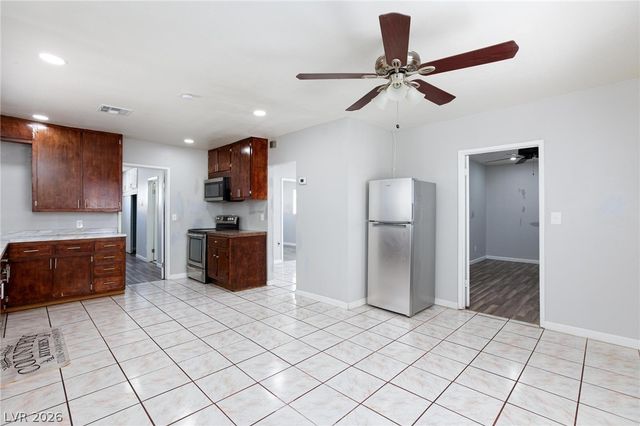 405 North 8th Street, Las Vegas, NV 89101