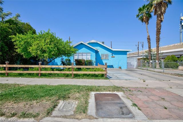 405 North 8th Street, Las Vegas, NV 89101