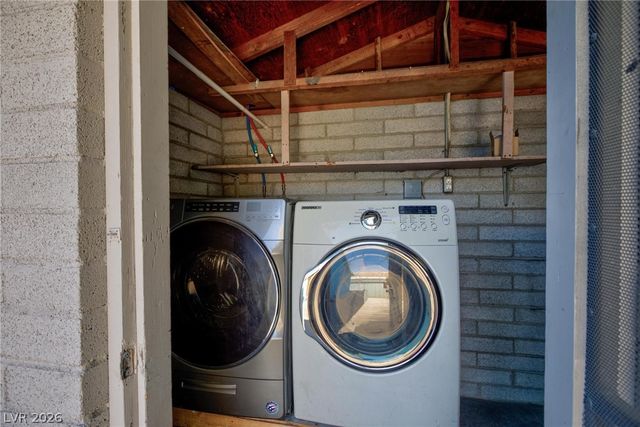 405 North 8th Street, Las Vegas, NV 89101