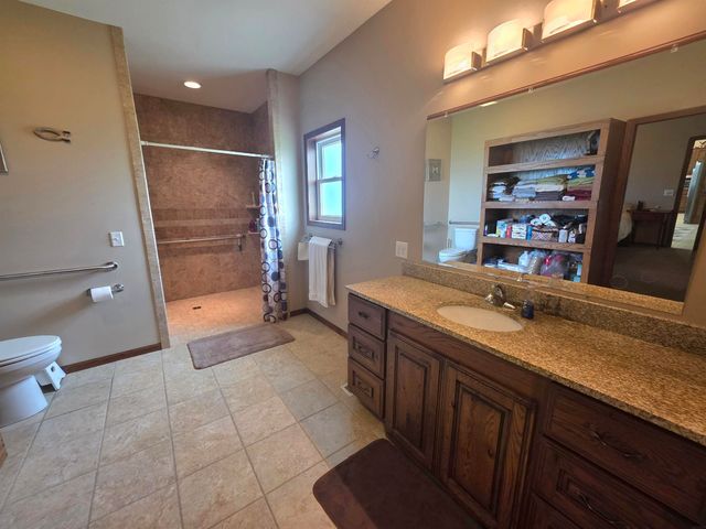 3333 220th Street, Masonville, IA 50654