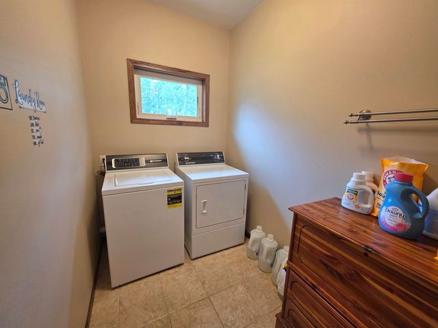 3333 220th Street, Masonville, IA 50654